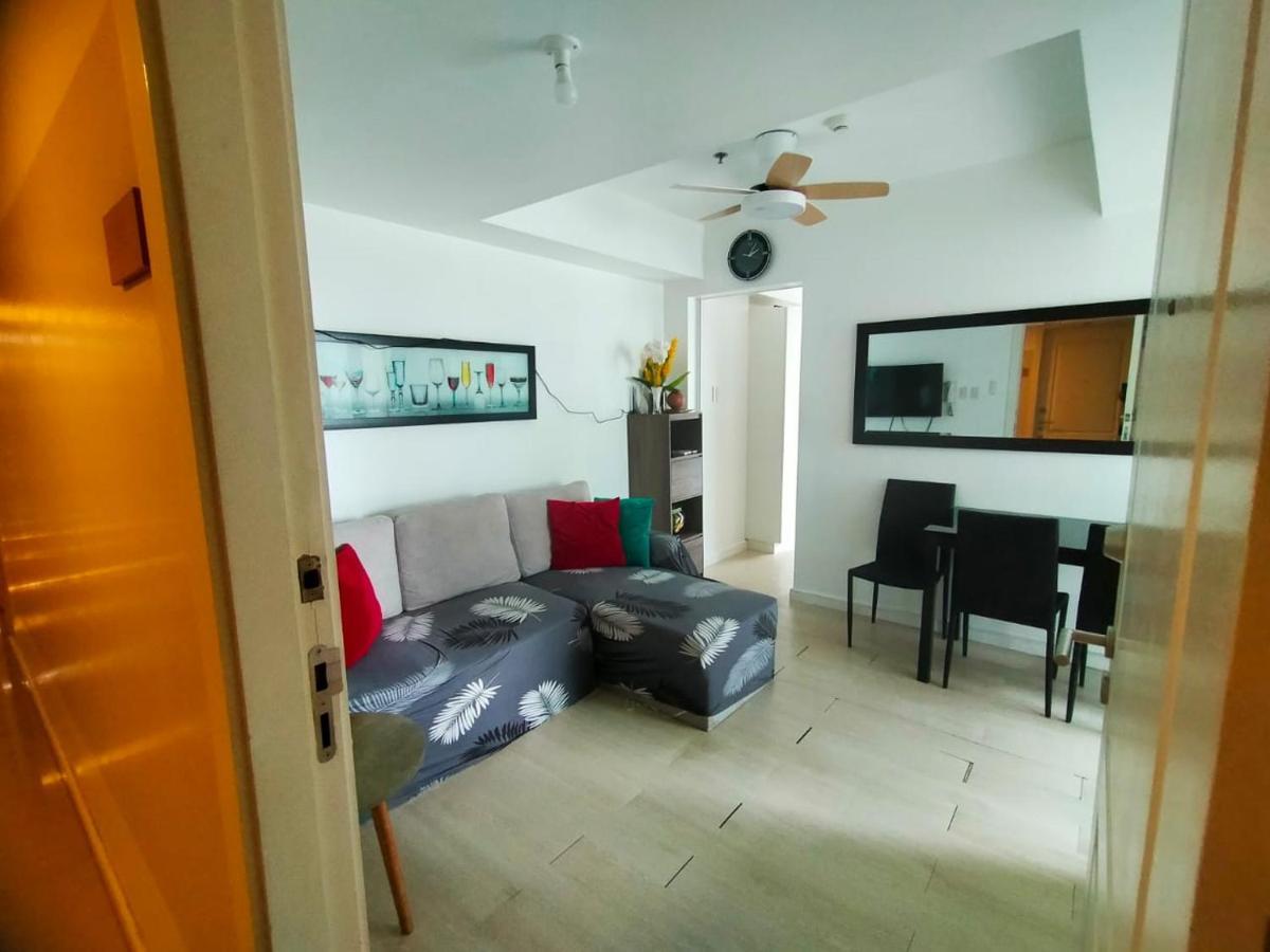 Beach Front Living In The Heart Of The City, Azure Residences Manila Ngoại thất bức ảnh