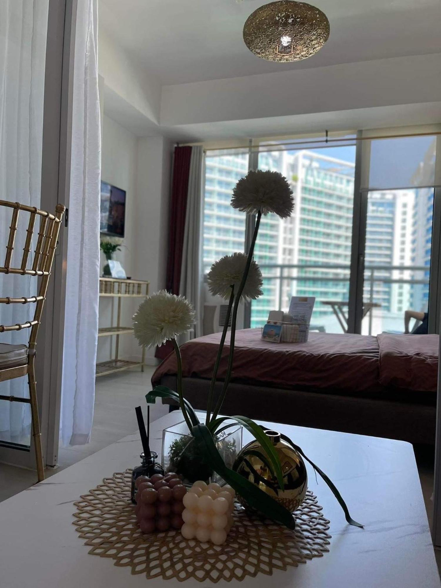 Beach Front Living In The Heart Of The City, Azure Residences Manila Ngoại thất bức ảnh