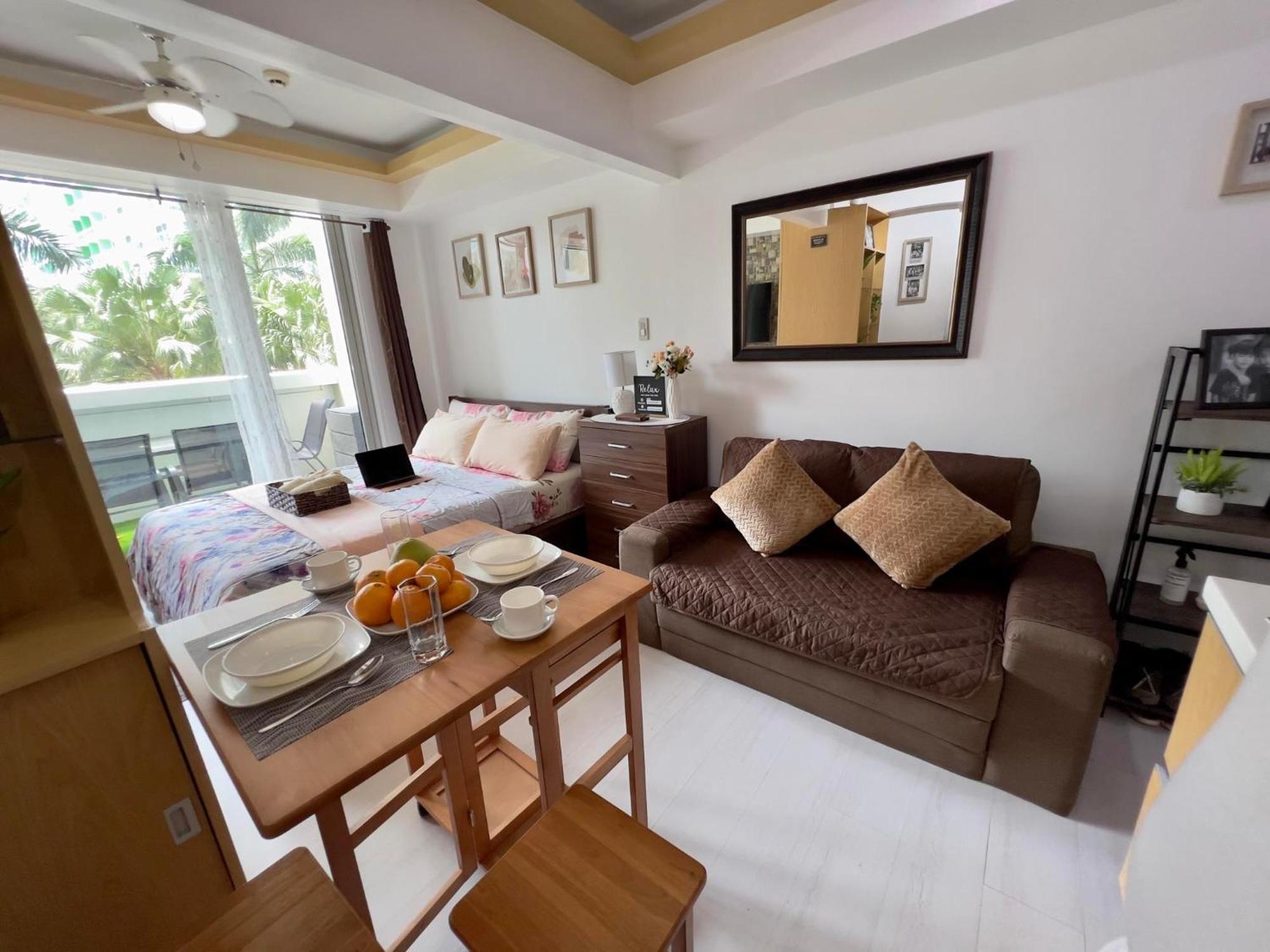 Beach Front Living In The Heart Of The City, Azure Residences Manila Ngoại thất bức ảnh
