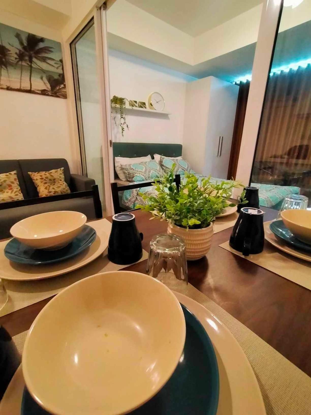 Beach Front Living In The Heart Of The City, Azure Residences Manila Ngoại thất bức ảnh