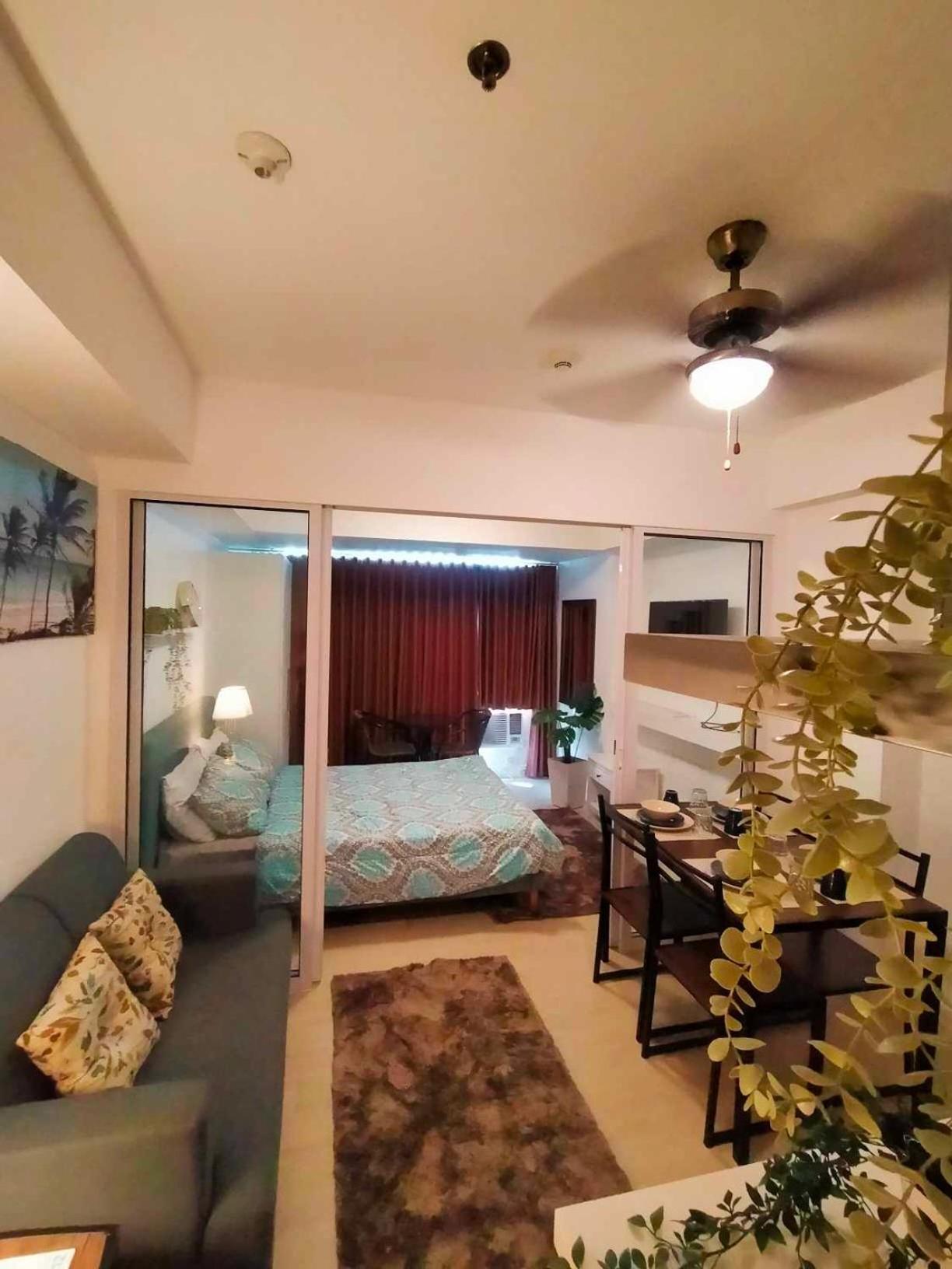 Beach Front Living In The Heart Of The City, Azure Residences Manila Ngoại thất bức ảnh