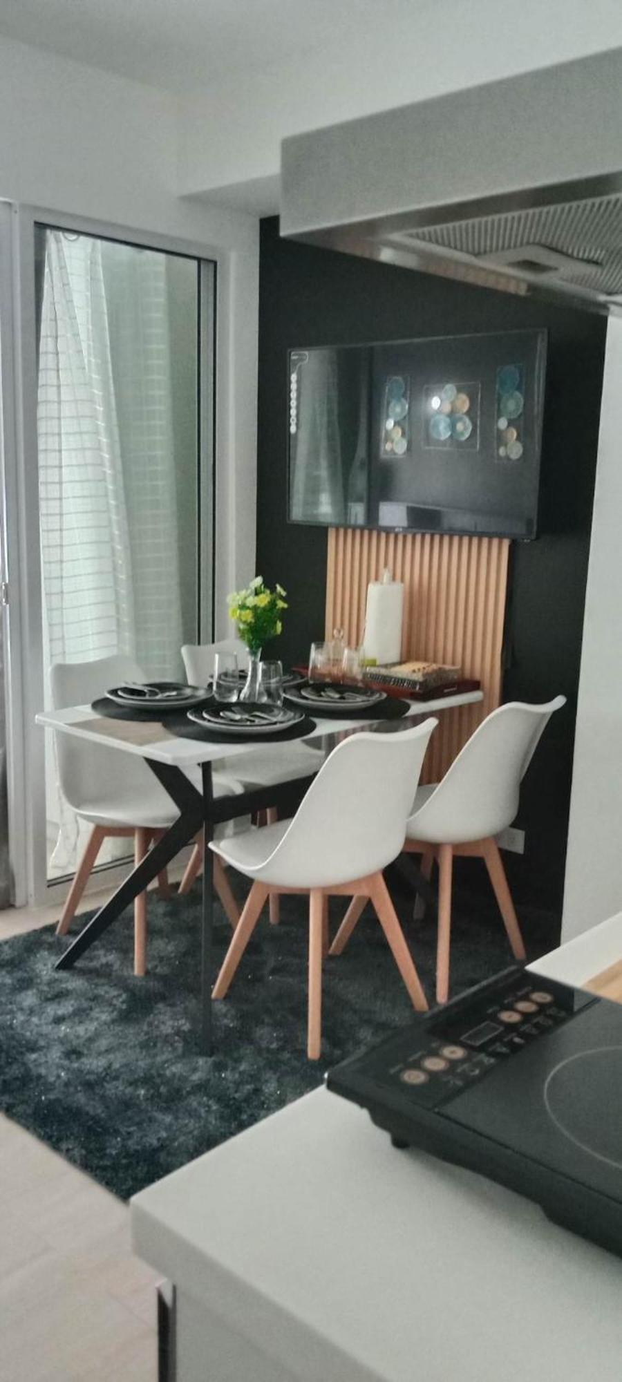 Beach Front Living In The Heart Of The City, Azure Residences Manila Ngoại thất bức ảnh